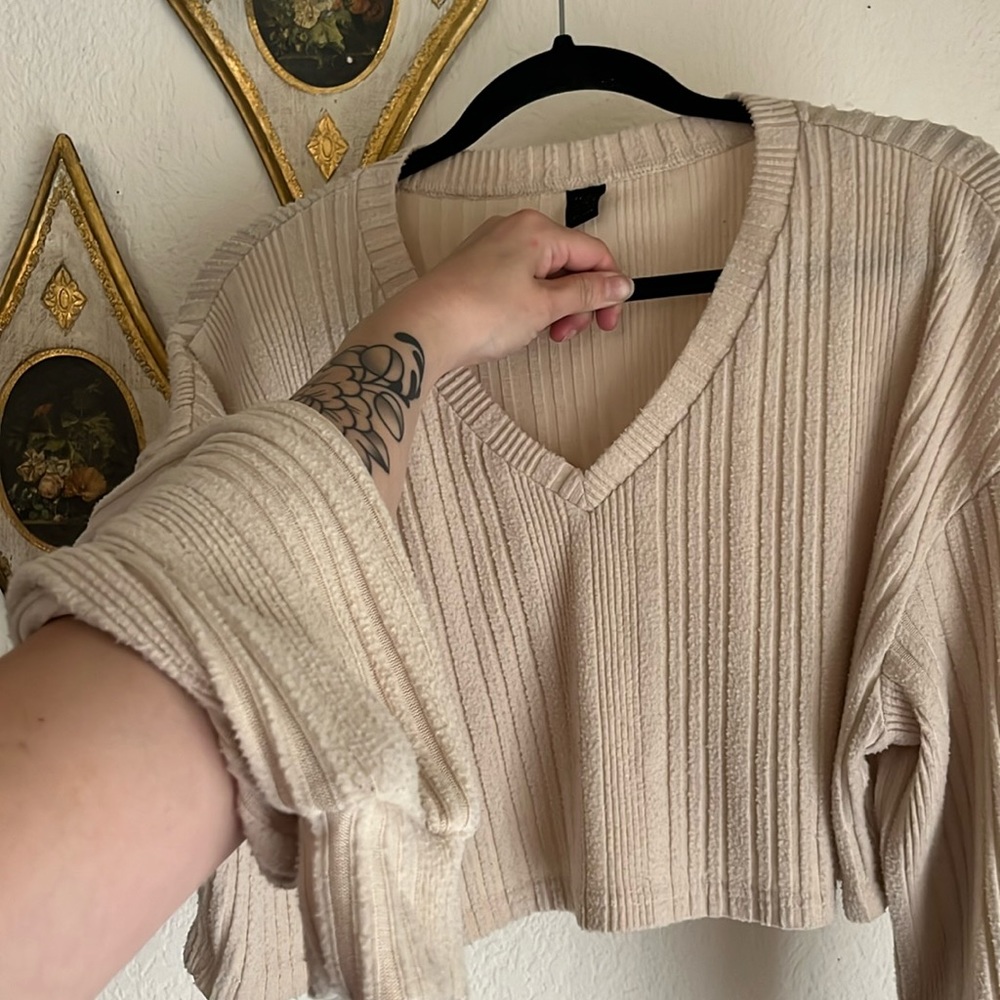 Cream fluffy cropped lined vneck boho casual sweater